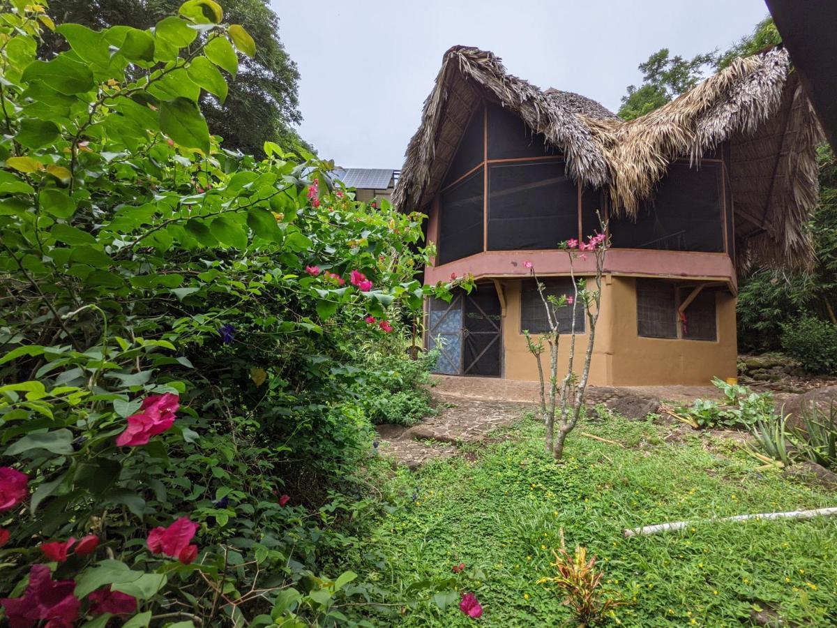 Finca Del Sol Eco Lodge Santa Cruz Екстериор снимка